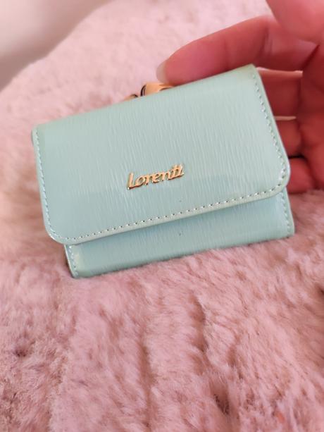 Dámska kožená peňaženka lorenti, 
