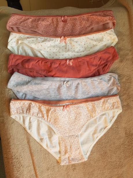 Balík nohavičiek, s