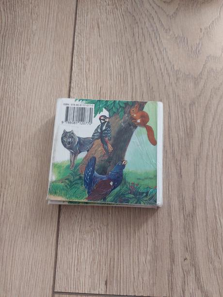 Leporelo zvieratká v lese,