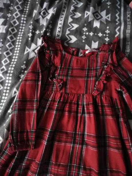 Saty červené vianočné káro, sinsay,104