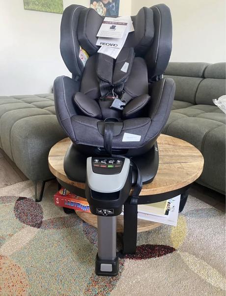 Recaro salia 360 rotation, 