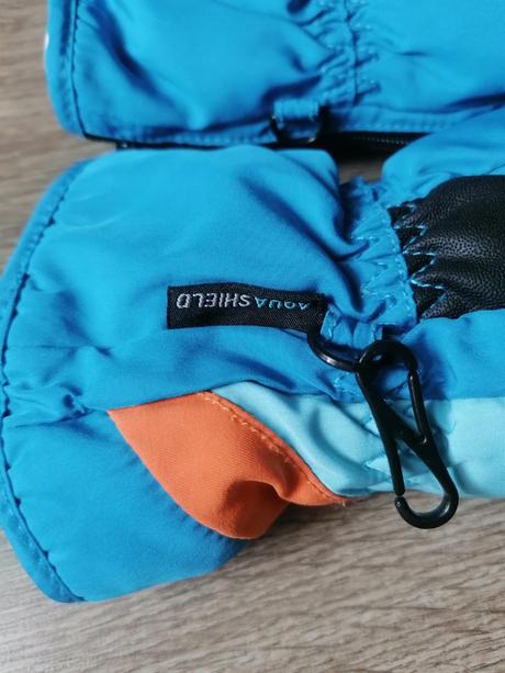 Rukavice zateplene, 104