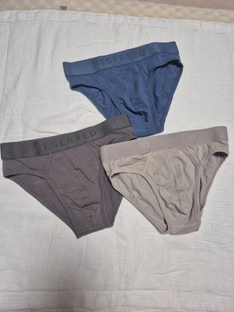 Slipy, reserved,m