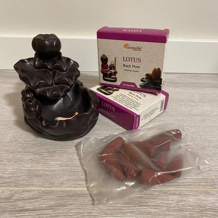 Stojan na tečúci dym + vonné kužele,