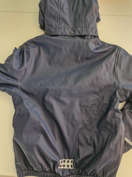 Bunda do dažďa, lego,140