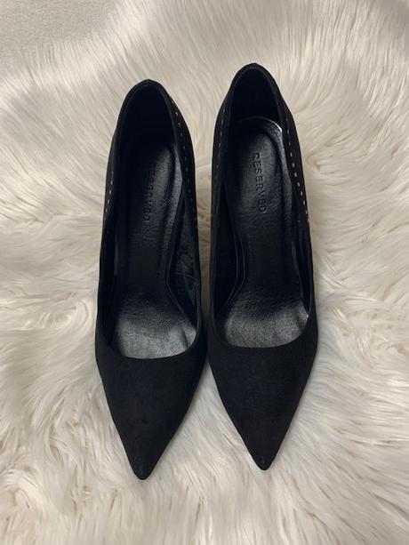 Čierne semišové vybíjané lodičky zn. reserved, reserved,40