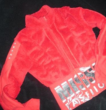 Chlpatá mikina, 140