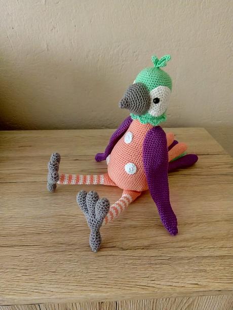 Háčkovany papagaj, 