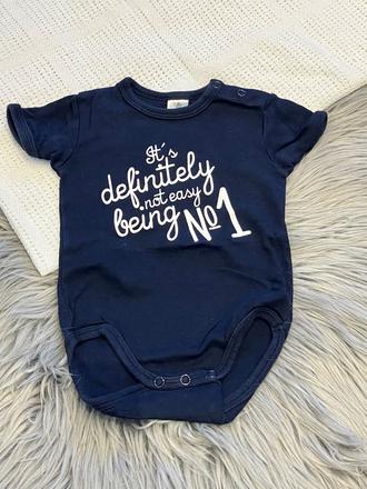 Chlapčenské body s nápismi topomini (62-68), topomini,62