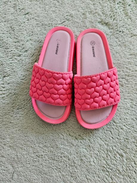 Šlapky, graceland,31