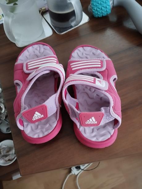 Šľapky, adidas,33