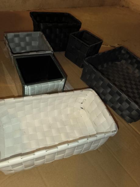 Nádobky kozmetické odkladacie,