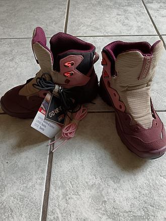 Predám goratexove detské topánky veľkosť 30 nové s, lowa,30