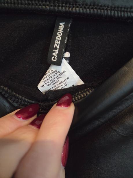 Koženkové legíny, calzedonia,xs