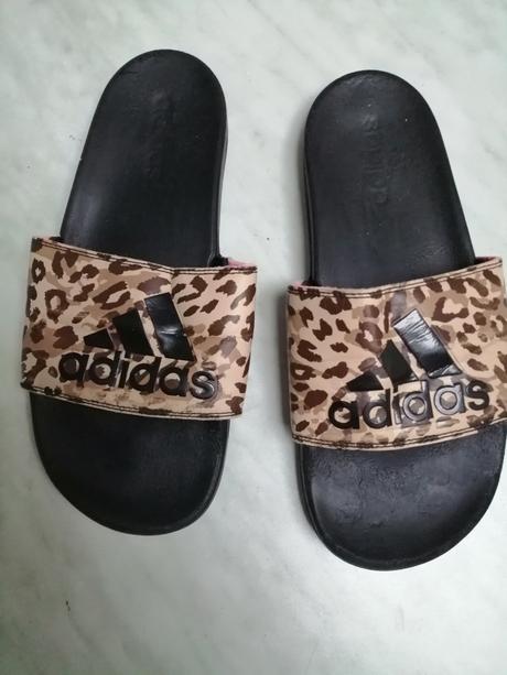 Šľapky vzorovane hnede adidas vel. 40,5, adidas,40