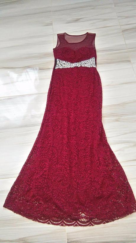 Dámske spoločenské čipkované dlhé šaty s, s