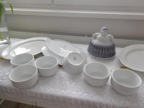 Porcelánové veľké taniere +misky na kompot značené, 