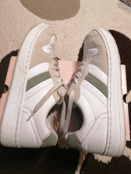 Pekne tenisky, deichmann,40