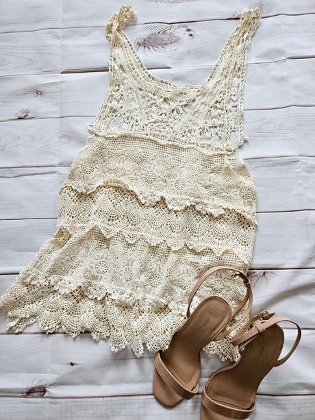 Krásna čipková blúzka, s