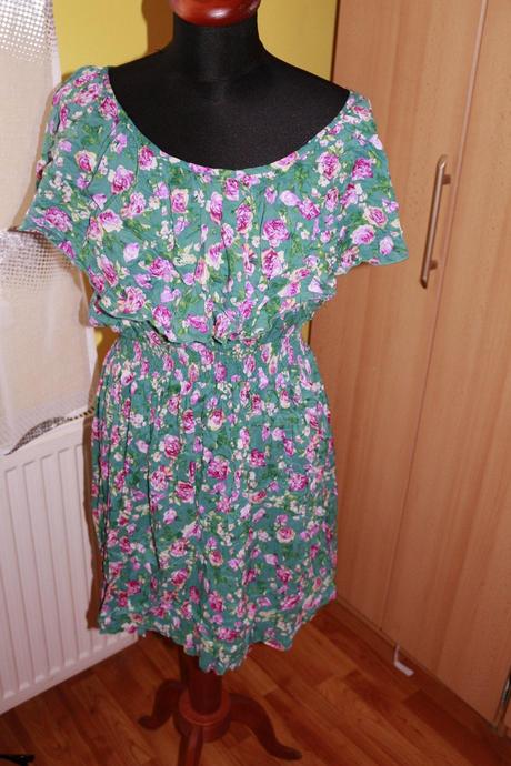 Kvietkované šaty, m