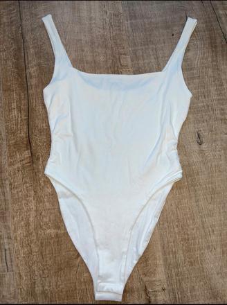 Biele body, s