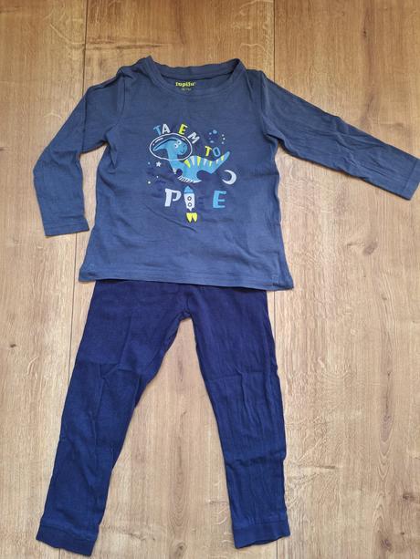 Pyzamo s dinom, lupilu,98