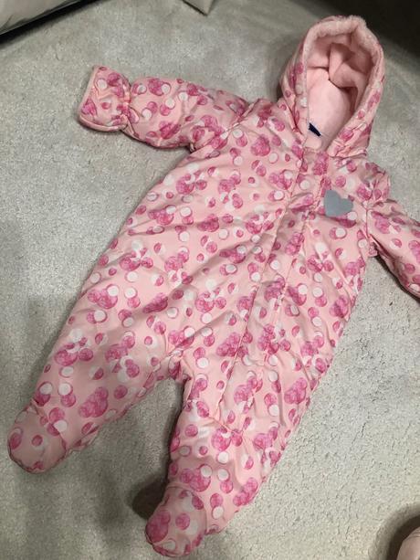 Overal na zimu, lupilu,68