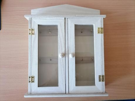 Skrinka na kľúče,