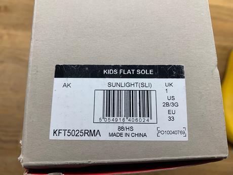 Hunter 33 gumáky, hunter,33