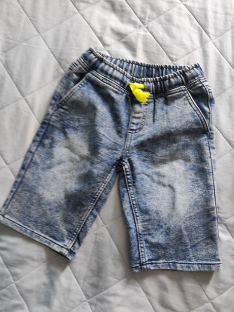 Elastické riflové bermudy, 116