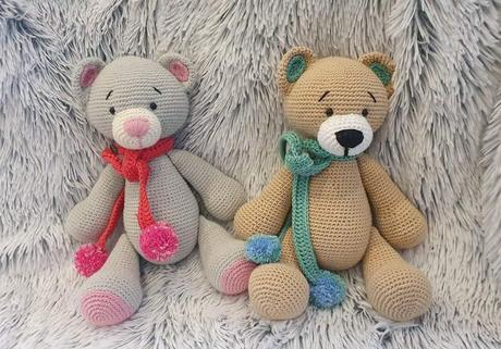 Macko ii (háčkovaný), 