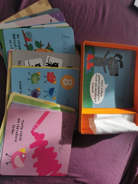 Slová-stierateľné karty,