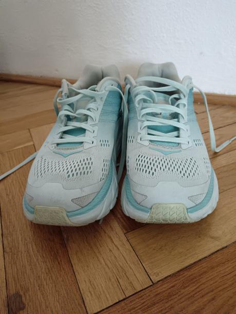 Hoka clifton6 vel. 41 a 1/3 bezecka obuv, 41