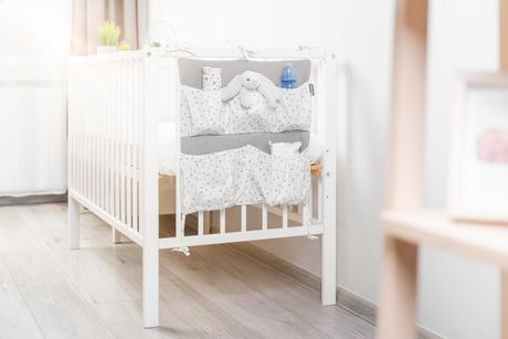 Sensillo vreckách /organizér na postieľku,