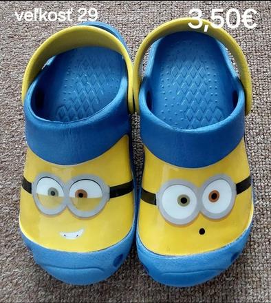 Kroksy minions veľkosť 29, 29