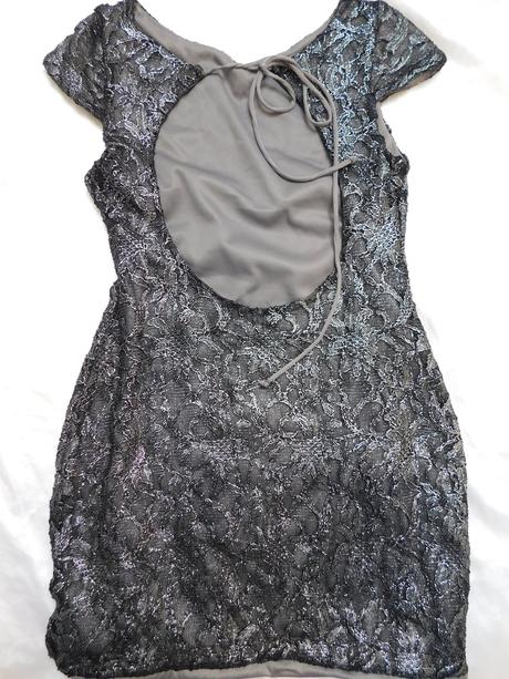 Kvalitne velmi pekne čipkovane šaty, 36