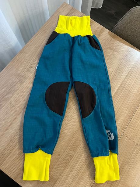 Prechodne nohavice rastuce, 104