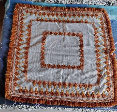 Krásny väčší obrus,