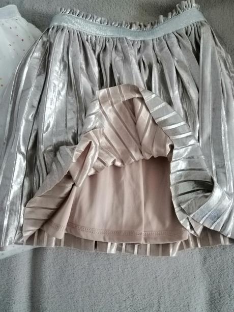 Krásne suknicky.biela predaná, disney,134