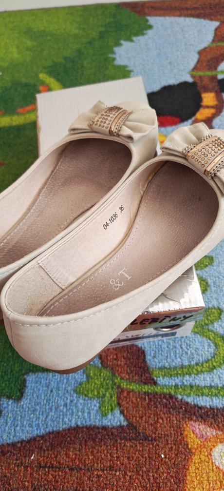 Balerinky, 36