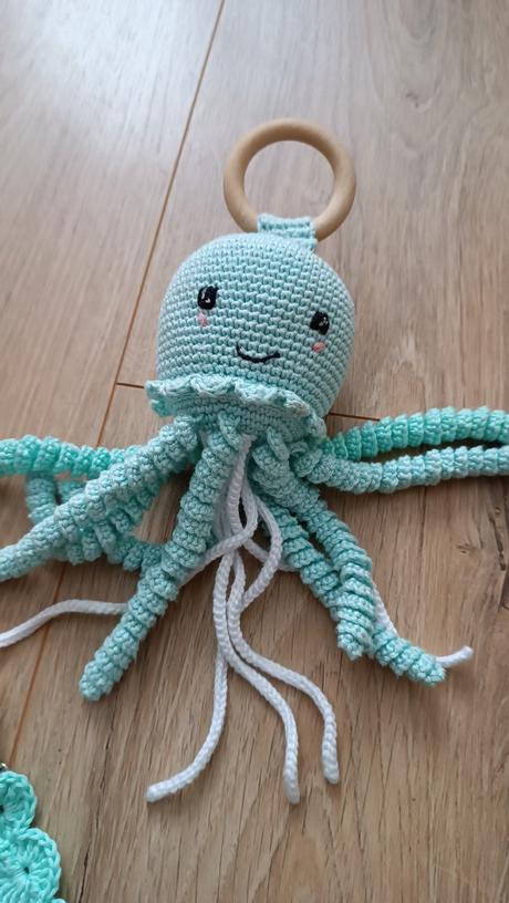 Háčkované hračky,