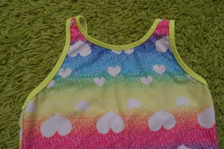 Plavky so srdiečkami, 152