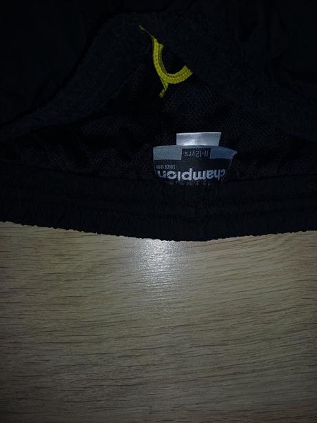 Sustakove nohavice, 152