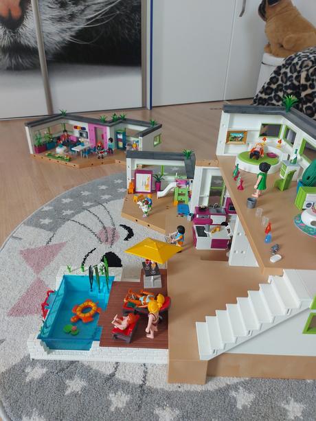 Playmobil obrovská vila+bazén+hosťovský dom+auto, 