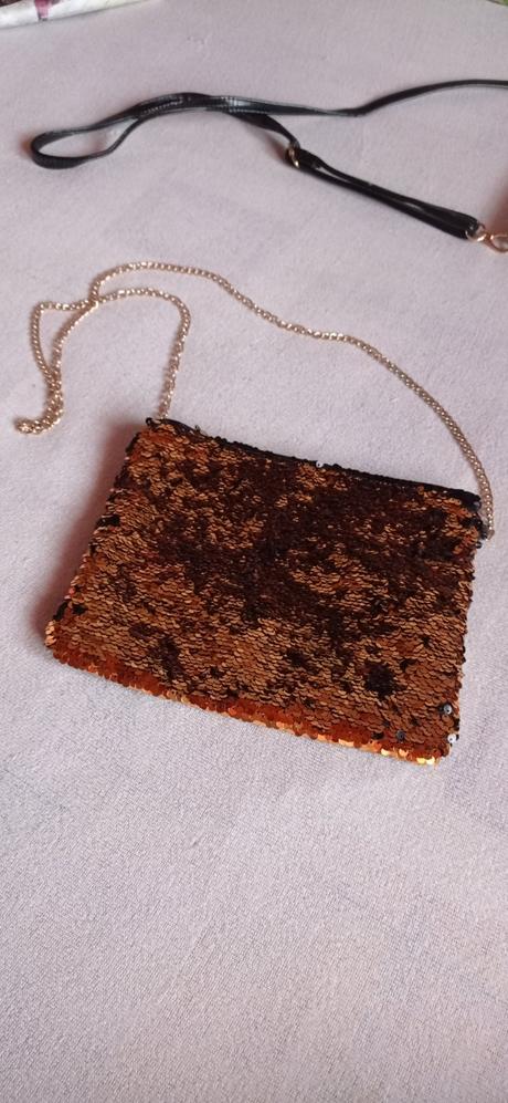 Kabelka s flitrami, avon