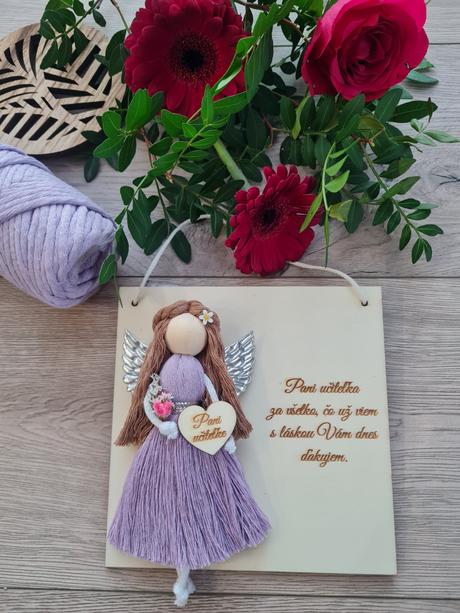 Tabuľka pre pani učiteľku, vychovávateľku makrame, 