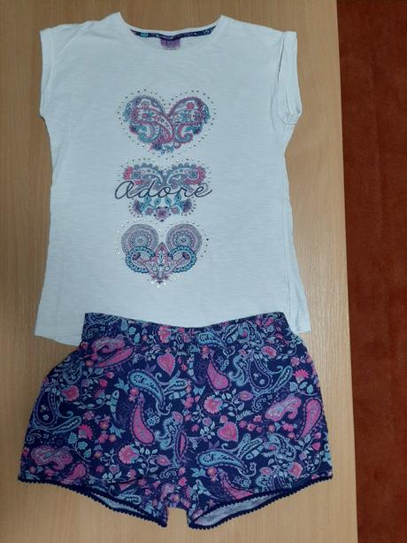 Kraťasy a tričko na 10-11 r., f&f,146