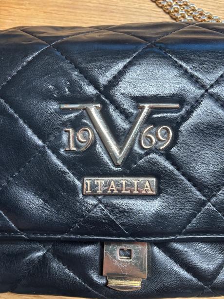 19v69 italia taska, 
