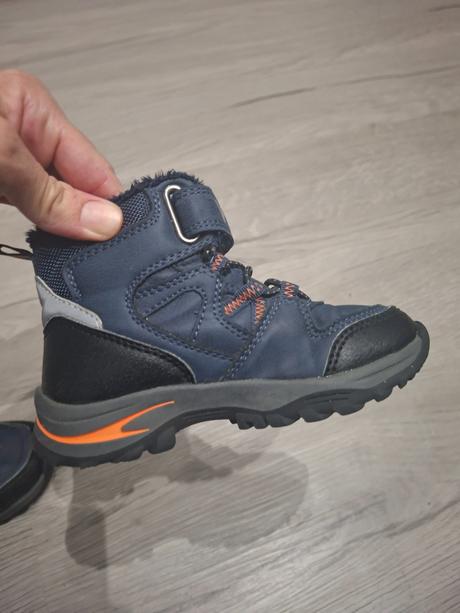 Zateplené modré topánky, 26