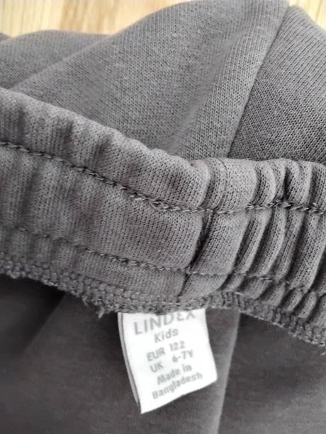 Chlapčenské tepláky, lindex,122